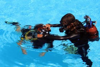 Padi Discover Scuba Diving  Pool
